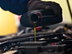  How often to change the transmission oil