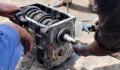 How much does it cost to repair the transmission? The price ranges from several hundred yuan to several thousand yuan (according to the fault)