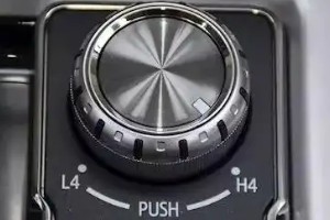 push是什么意思车上的 向内按压的意思(需要按压的按键)