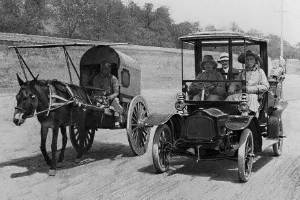 汽车发展史顺序图片 经历了三个阶段(汽车诞生于1885年)