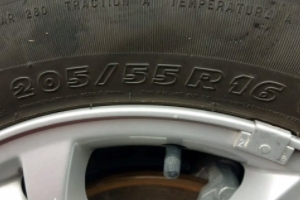 轮胎上的数字和字母是什么意思 代表轮胎的型号（轮胎上必备）