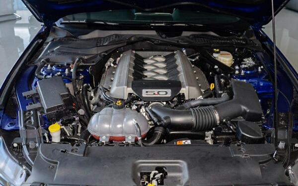 一般用于中高端车辆 V8发动机是什么
