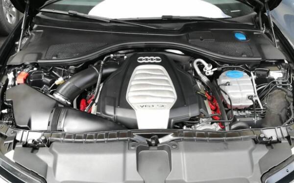 W12发动机源自奥迪 W12发动机的优点有哪些	