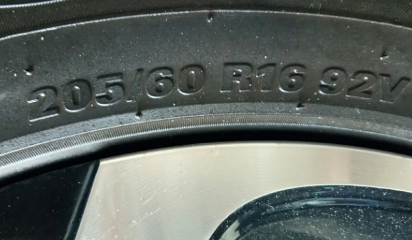 宝骏510轮胎尺寸规格 尺寸规格205/60 R16（玲珑品牌）