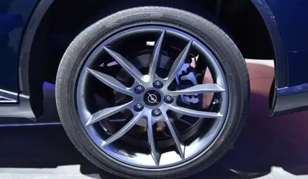 海马7x轮胎什么型号 前后轮胎规格为215/60 r17