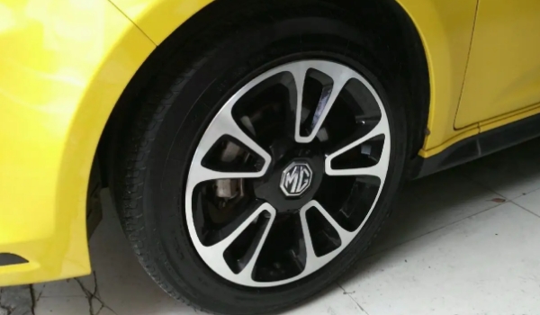 名爵5轮胎型号规格 名爵5的轮胎是什么品牌（玛吉斯轮胎）