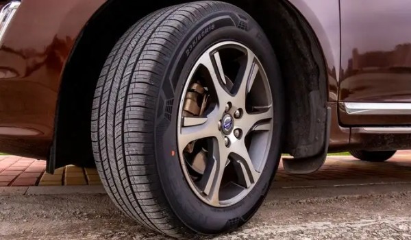 沃尔沃xc60轮胎品牌型号 倍耐力轮胎品牌(型号为235/55 r19)