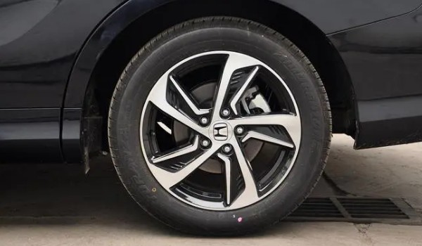 本田奥德赛轮胎是什么品牌型号多少 优科豪马轮胎(轮胎型号225/50 r18)