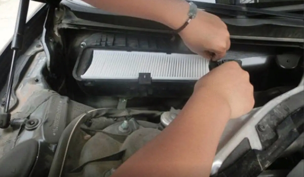 汽车空调怎么使用正确方法 操作十分的简单（夏季常用功能）
