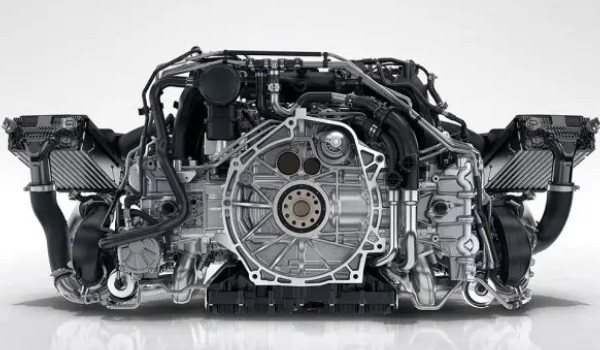 保时捷911的发动机是几缸的 3.7T六缸发动机(可输出650匹马力)