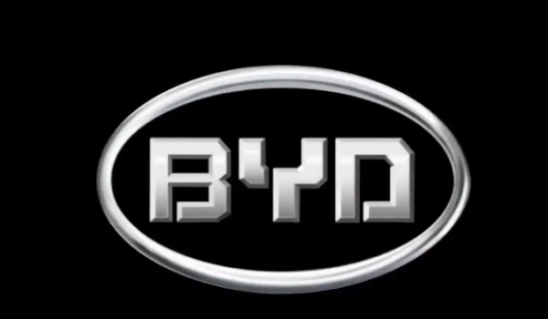 BYD是什么意思 是比亚迪汽车的品牌标志（代表成就梦想）