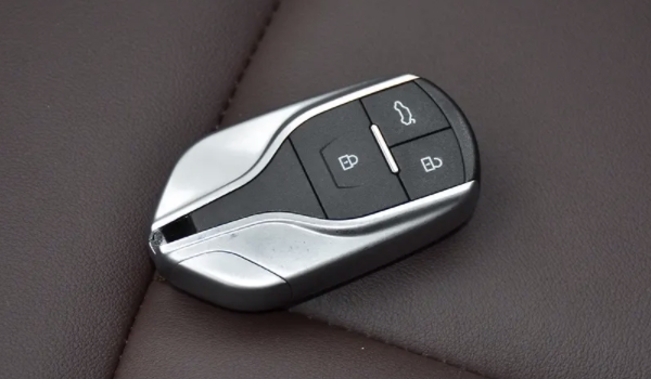汉腾x5钥匙没电了怎么启动 钥匙放到感应区域（启动车辆