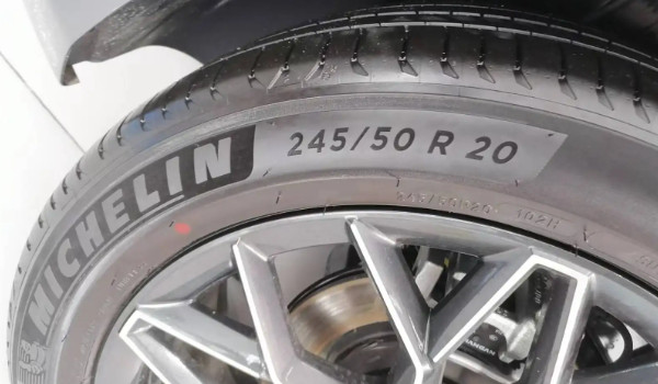 长安欧尚z6轮胎尺寸是多少 轮胎尺寸245/50 r20(米其林轮胎)
