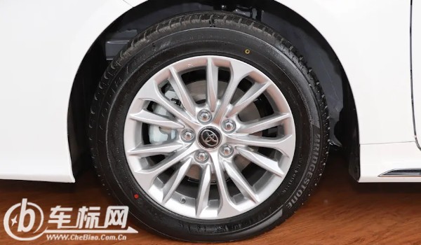 丰田亚洲狮轮胎是什么牌子 普利司通轮胎(十分耐磨抓地性好)