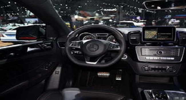 奔驰gle450最新价格2022款图片，现车在售3.0报价69万