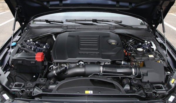 捷豹xfl发动机是什么品牌 自主研发gennum发动机(马力达300匹)