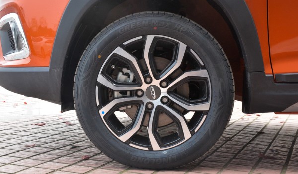 瑞虎3x轮胎规格是多少 尺寸为205/55 r16(胎宽205mm)