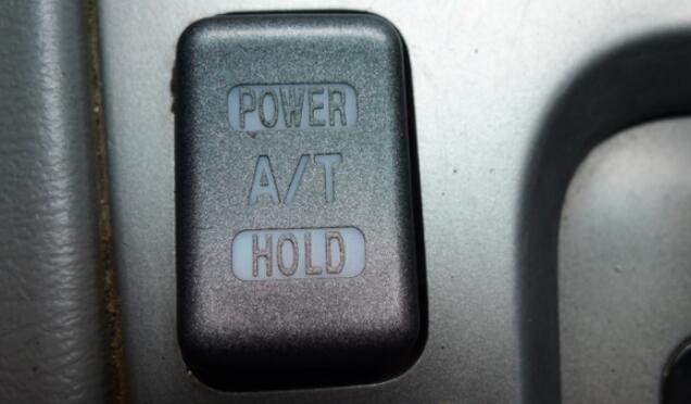 POWER是什么意思，只有中高端车型才有的一键启动按钮