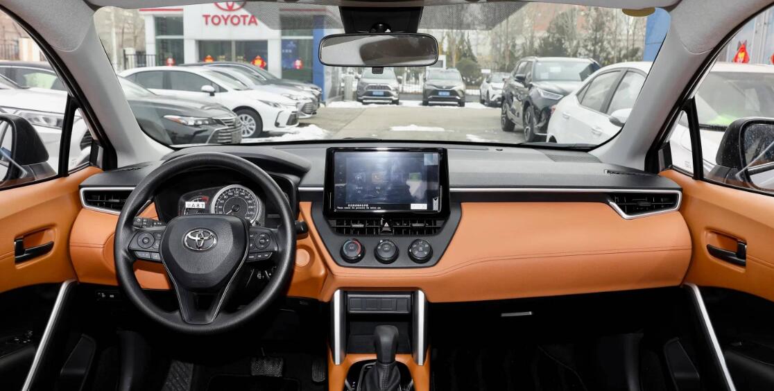 丰田卡罗拉锐放2023款报价及图片，指导价12.98万起(搭配最新智能驾驶技术)