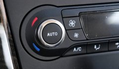  What does the AUTO button on the car mean? Vehicle related automatic functions (very good use effect)