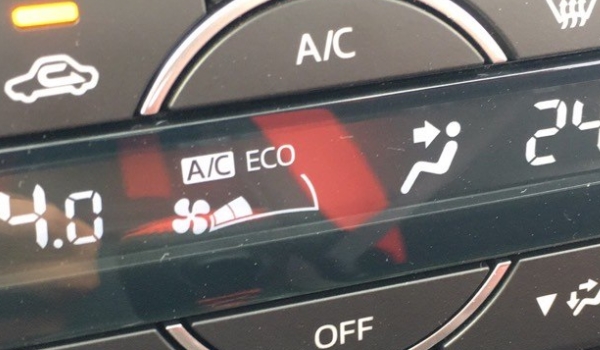 空调上的eco按键是什么意思? 空调系统的节能模式（降低空调功率）